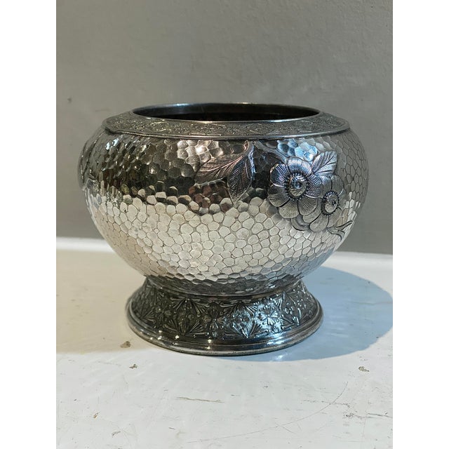 Early 20th Century Meriden Brittania Silverplate Insect Vase For Sale - Image 9 of 9