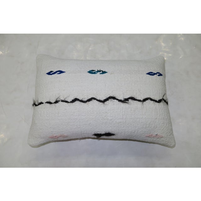 Minimalist White Black Blue Green Blush Accent Wool Vintage Turkish Kilim Pillow For Sale - Image 4 of 5