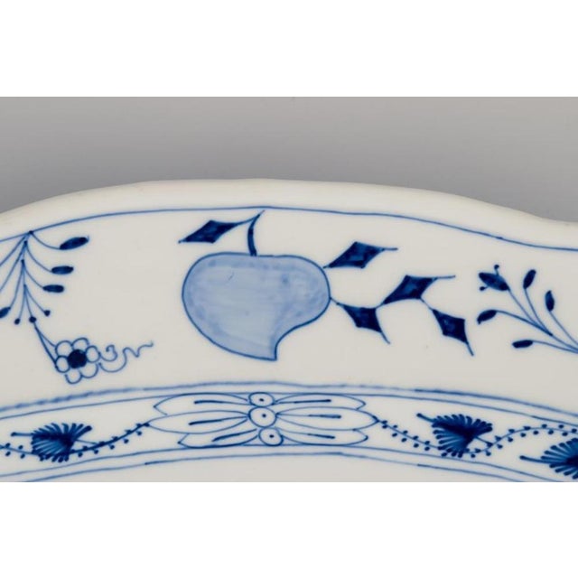 Large German Blue Onion Pattern Serving Platter from Meissen, 1890s For Sale - Image 6 of 9