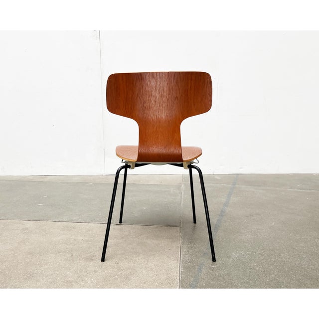 Mid-Century Model 3103 Hammer Stacking Chairs by Arne Jacobsen for Fritz Hansen, Denmark, 1960s, Set of 7 For Sale - Image 13 of 18