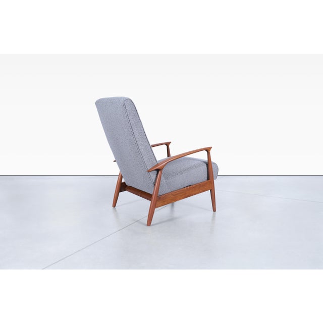1950s Vintage Walnut Reclining Lounge Chair by Milo Baughman for Thayer Coggin For Sale - Image 9 of 11