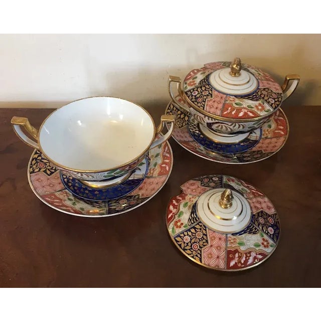 Early 19th Century Circa 1805 Worcester Porcelain Imari Rock & Tree Coalport Pattern Tureens & Stands - A Pair For Sale - Image 5 of 13