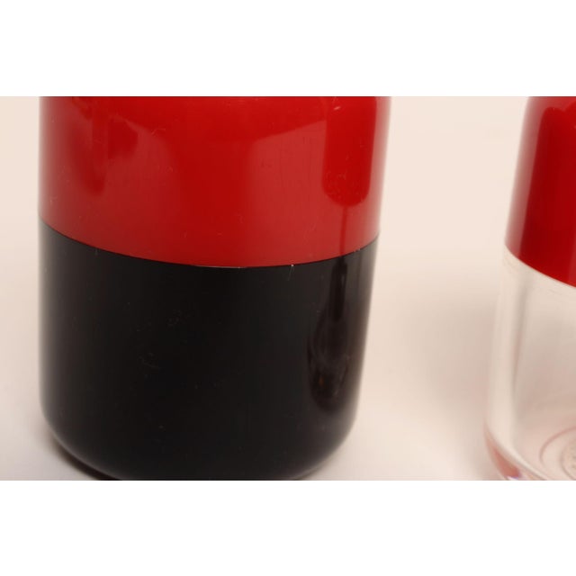 Red Vintage Italian Post-Modern Red and Black Salt and Pepper Mill by Guzzini For Sale - Image 8 of 12