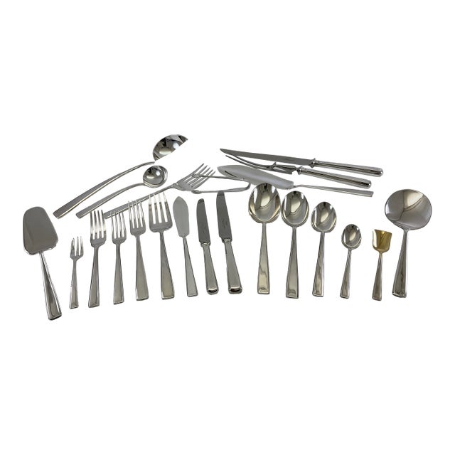 1980s Silver Plated 12 Pair Fish Eaters, Fish Forks & Fish Knives, Leighton - 24 pcs For Sale