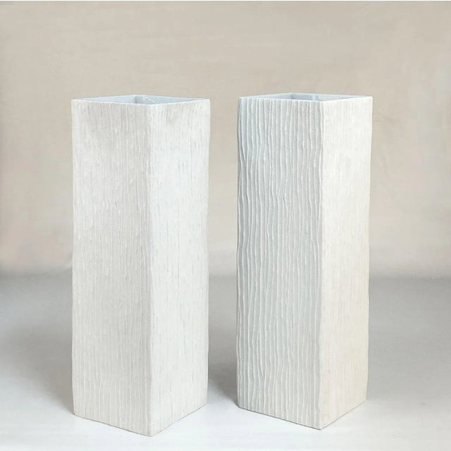 Large White Square Relief Vases attributed to Hutschenreuther, 1960s, Set of 2 For Sale - Image 3 of 13