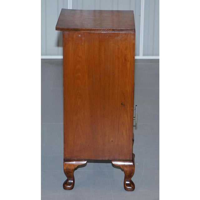 Burr Walnut Bedside Cupboards or Lamp Tables from Waring & Gillows, 1932, Set of 2 For Sale - Image 9 of 18