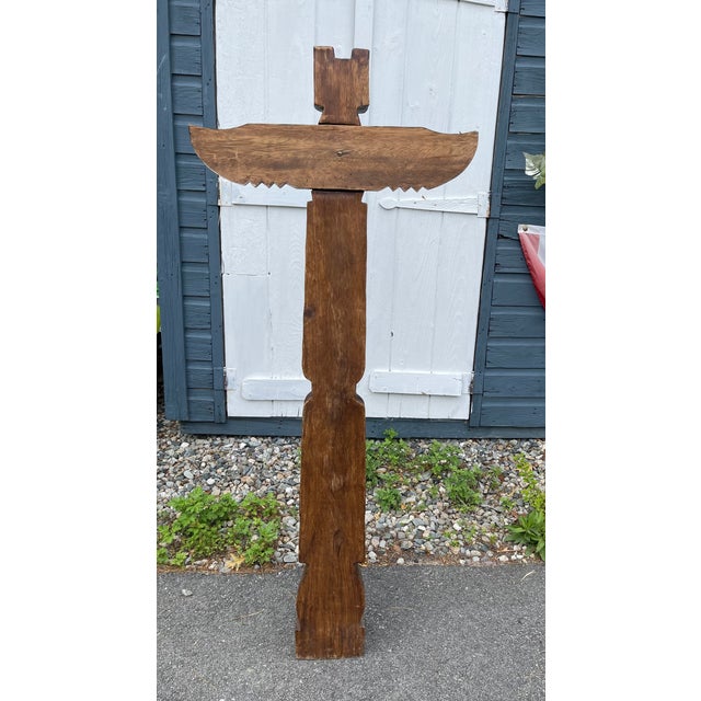 Brown Vintage Pacific Northwest Coast of North America Totem Pole For Sale - Image 8 of 9