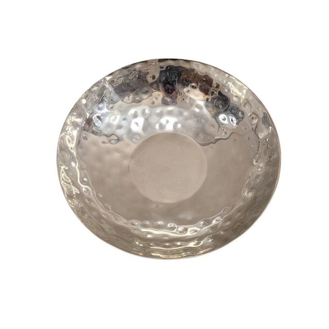 Centerpiece, hammered aluminum, Mid-century, 70's - Italy Spectacular aluminum centerpiece decorated using the refined...