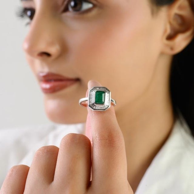 VRJewels Emerald Cut Emerald & Baguette Diamond Halo Ring Size 6 in 14k White Gold For Sale - Image 4 of 14