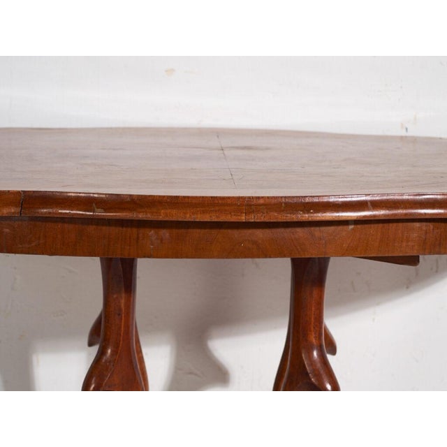 Salon Table in Walnut, Central Europe, 1880 For Sale - Image 9 of 11