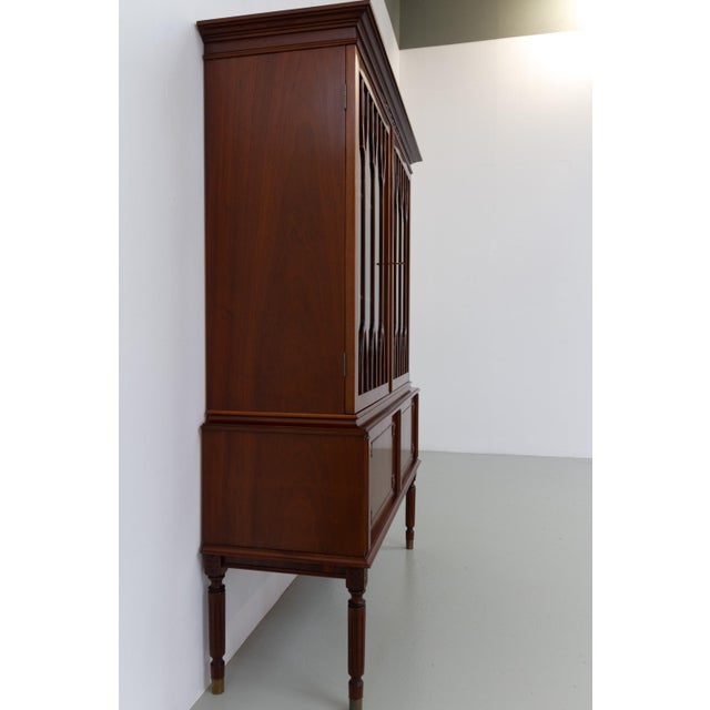 Brown Danish Hepplewhite Mahogany Display Cabinet from Farre Møbelfabrik, 1970s For Sale - Image 8 of 18