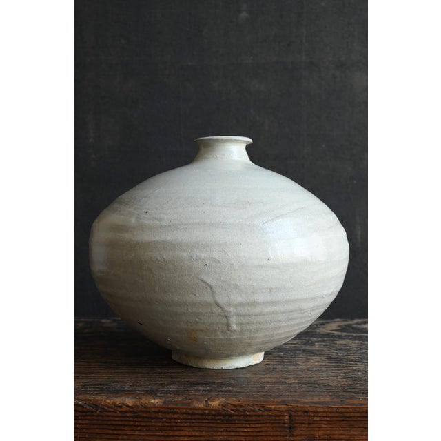 Joseon Dynasty White Porcelain Jar / 15th-19th Century / Excavated Flower Vase For Sale - Image 6 of 18