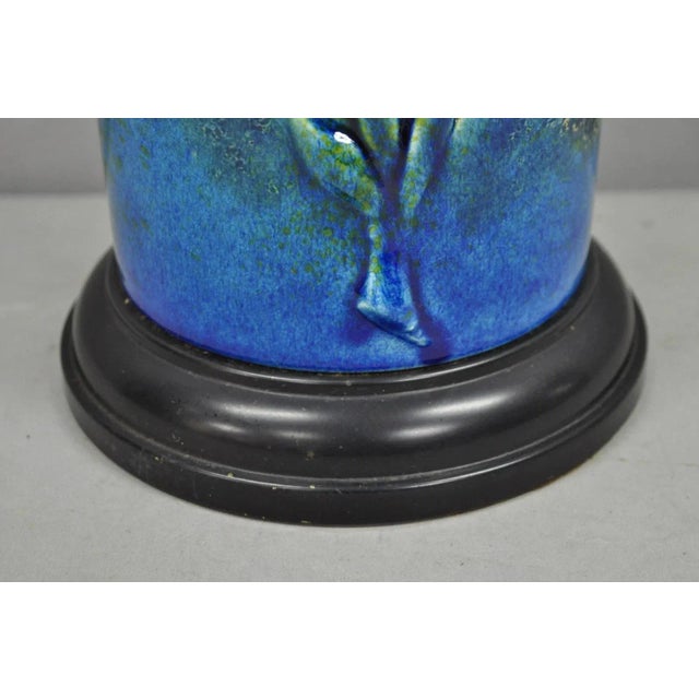 Vintage Mid 20th Century Tall Royal Haeger Attr Blue Glazed Ceramic Pottery Floral Table Lamp For Sale In Philadelphia - Image 6 of 12