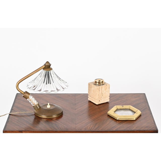 Bellflower Table Lamp in Murano Glass and Brass attributed to Ercole Barovier, Italy, 1940s For Sale - Image 3 of 16