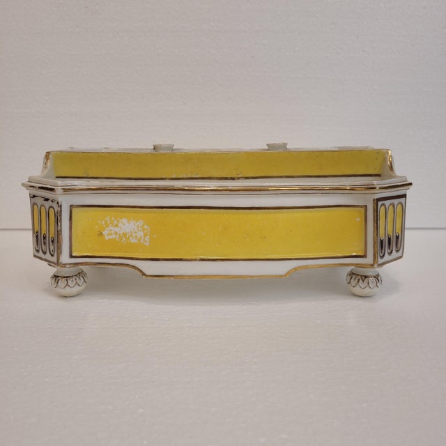Yellow and Gold Writing Set in Porcelain, 1800s For Sale - Image 5 of 18