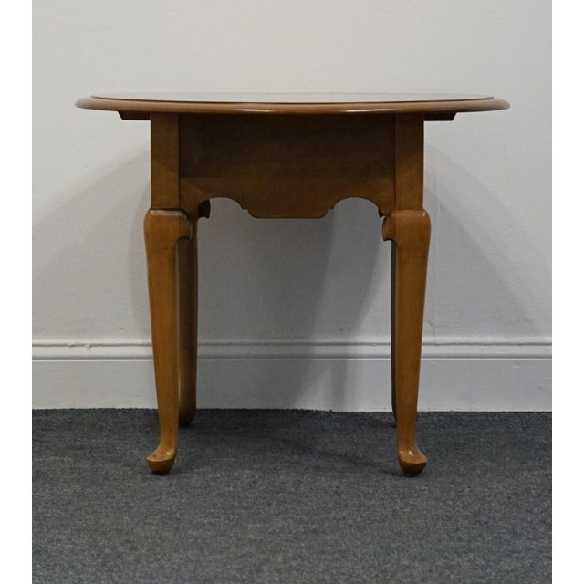 Late 20th Century Ethan Allen Heirloom Nutmeg Maple Colonial Early American 28" Round Accent End Table 10-8036 For Sale - Image 5 of 10