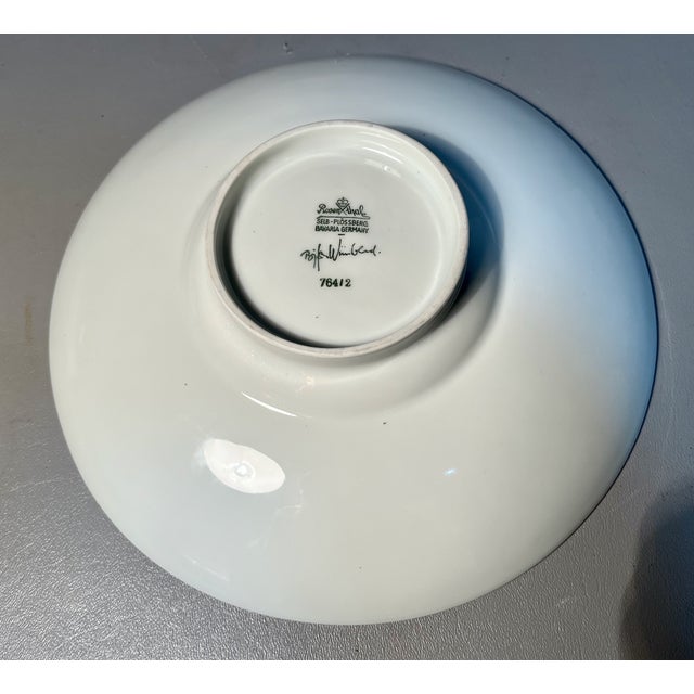 1960s Bjorn Wiinblad Lady & Swan Bowl Rosenthal Footed White Porcelain Relief Mint Condition For Sale - Image 5 of 6