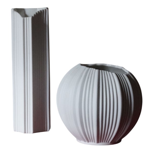 Vintage German Vases in Biscuit Porcelain from AK Kaiser, 1960s, Set of 2 For Sale