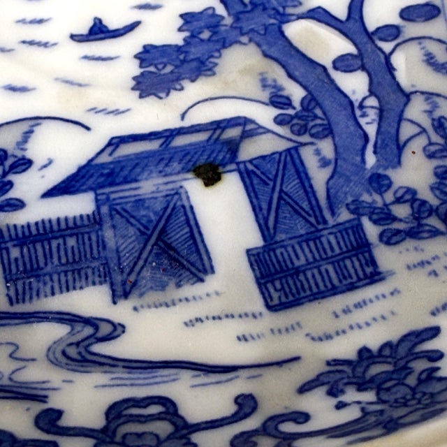 Antique 18th-Century Chinese Export Blue & White Porcelain Cup & Saucer For Sale - Image 9 of 10
