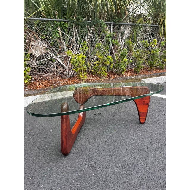 Isamu Noguchi Mid Century Modern Noguchi Coffee Table For Sale - Image 4 of 18