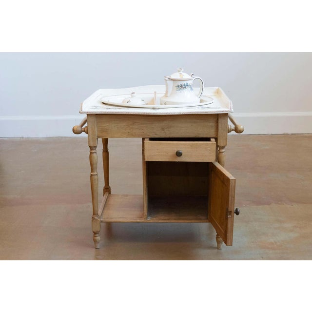 French Sarreguemines Late 19th Century Miniature Sink with Pastoral Scenes For Sale - Image 4 of 11