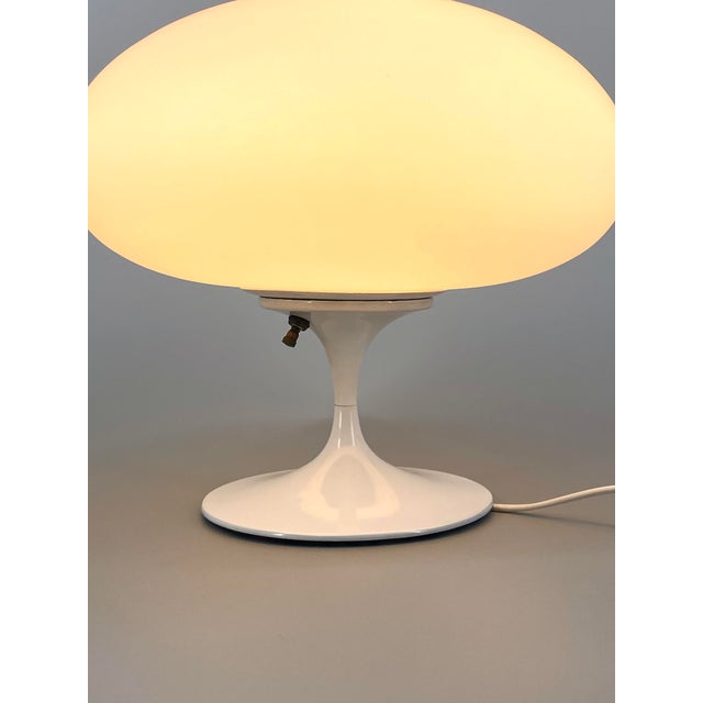 Mushroom Glass Table Lamp by Bill Curry for Laurel Lamp Co., 1960s For Sale - Image 4 of 18
