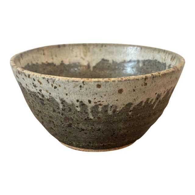 Vintage Hand Thrown California Studio Pottery Bowl in Taupe Speckled Glaze For Sale