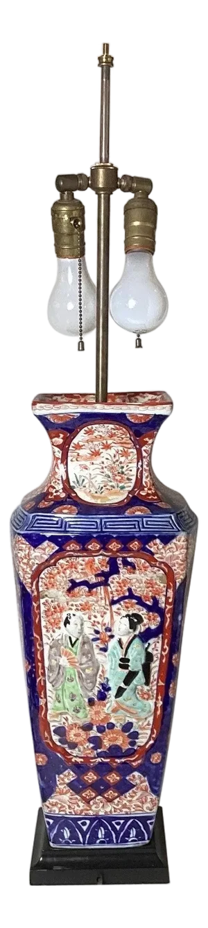A Antique Japanese Imari Porcelain Lamp
