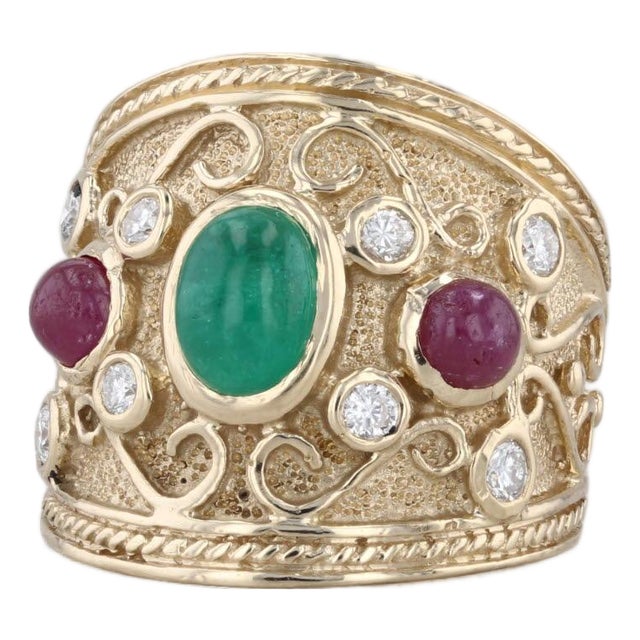 Vintage Ornate Emerald Ruby Diamond Ring 14k Yellow Gold Size 6.25 For Sale