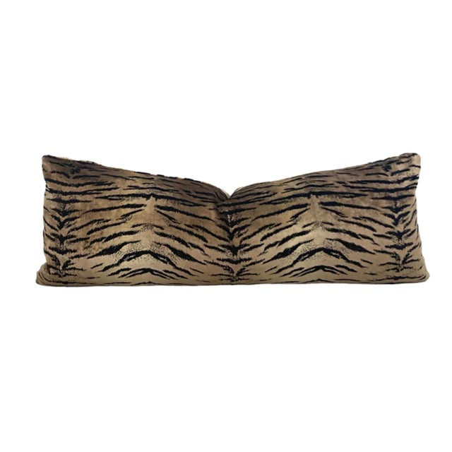 Classic tiger pillow made from luxe Italian Velour Velvet. With a silky, super soft feel, this fabric is divine! Elegant...