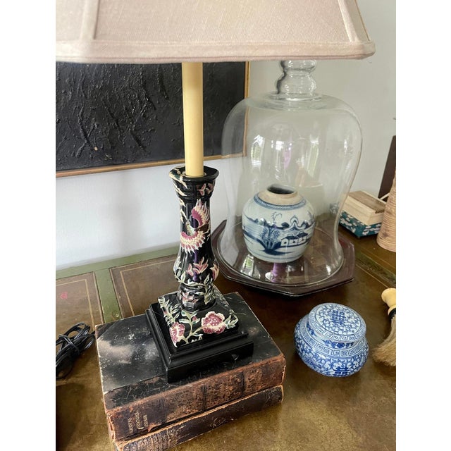 Early 20th Century Pair of Vintage Bradburn Gallery Black Chinoiserie Buffet Lamps For Sale - Image 4 of 10