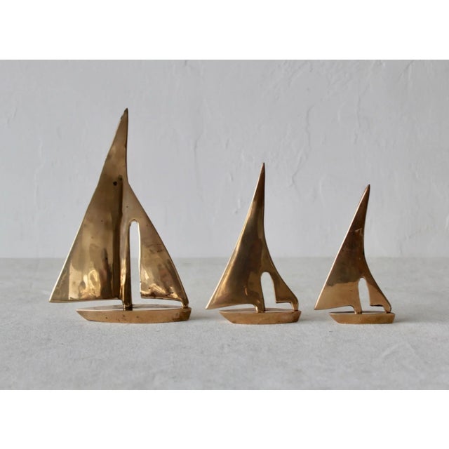 Vintage Curtis Jere Style Hollywood Regency Modern Decorative Brass Sailboats-Set of 3 For Sale - Image 10 of 10