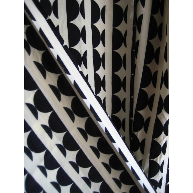 French Mid-Century Modern Runs of Geometrical Black and White Textiles Over 5 Yards For Sale - Image 9 of 14