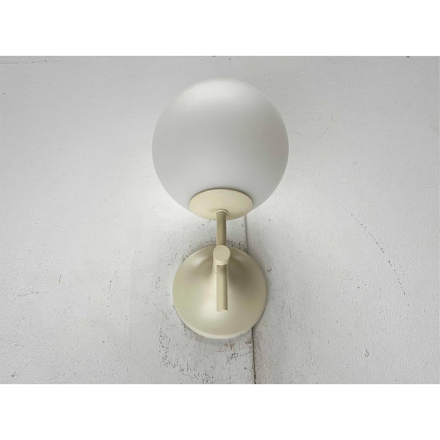Ivory Mid-Century Modern Space Age Swiss Sconce in Glass and Metal by E.R. Nele for Temde, 1960s For Sale - Image 8 of 13