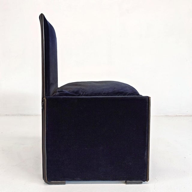 Blue Velvet Model 401 Break Chairs by Mario Bellini for Cassina, 1980s, Set of 4 For Sale - Image 6 of 18