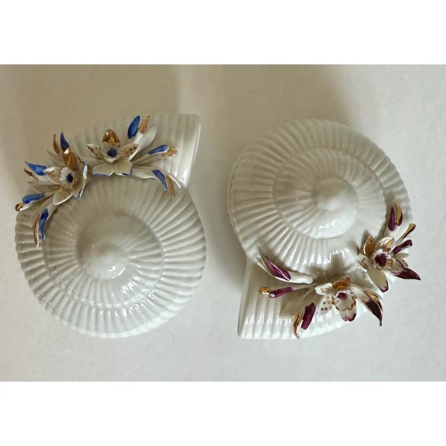Vintage Italian Capodimonte Porcelain Shell Trinket Box With Plum & Gilt Flowers For Sale - Image 9 of 10