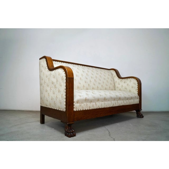 Stickley Early 1900’s Arts & Crafts Quarter-Sawn Oak Mission Sofa For Sale - Image 4 of 12