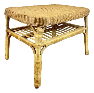 1980s Vintage Boho Chic Coastal Natural Wicker Coffee Table.