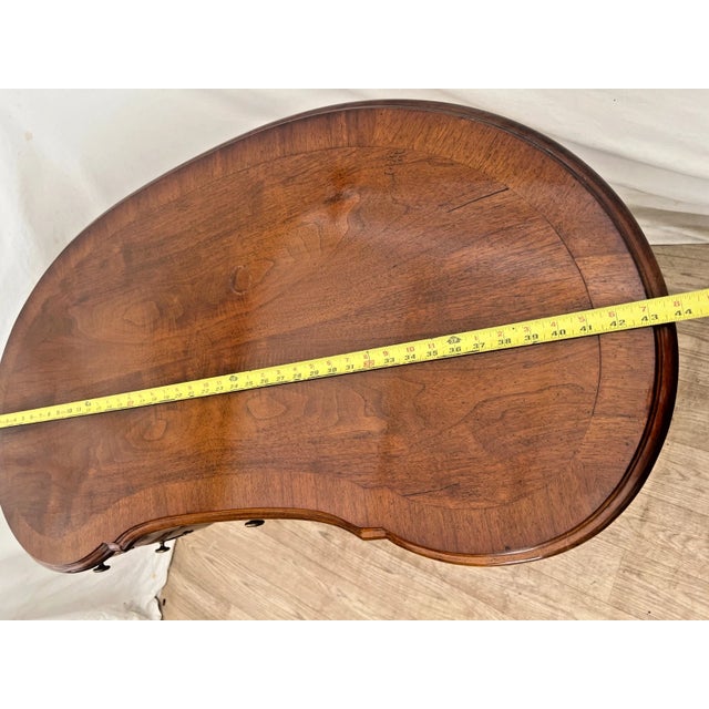 1980s Henredon French Desk Kidney Shaped Vanity Five Dovetail Drawers Petite Size For Sale - Image 9 of 13