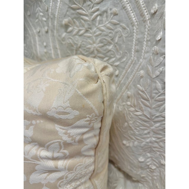 2020s Elegant Pair of Pillows Fabricated in a Lovely Damask Fabric For Sale - Image 5 of 5