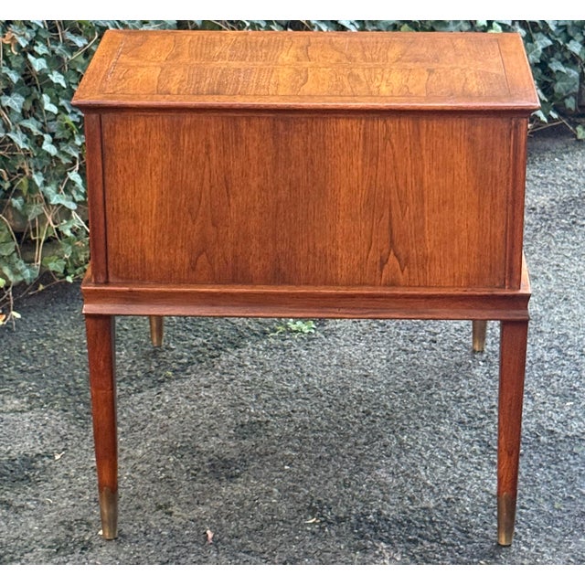 Imperial Furniture, Grand Rapids Vintage Imperial Furniture Mid-Century Modern Step-End Table For Sale - Image 4 of 12