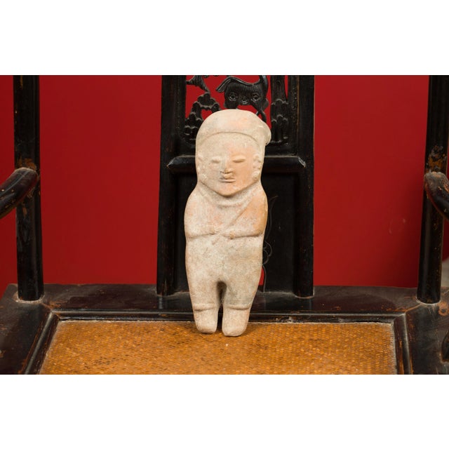 Petite Chinese Early Qing Dynasty Red Sand Figurine from the 17th Century For Sale In New York - Image 6 of 12