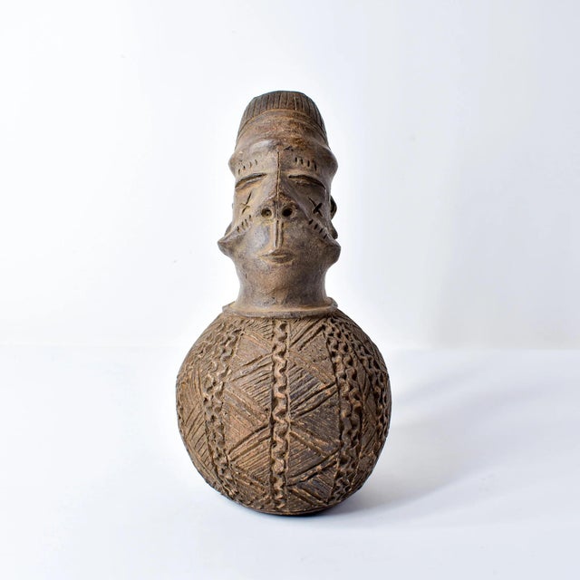 Early 20th Century Early 20th Century Mangbetu Figure Burial Clay Vessel For Sale - Image 5 of 12