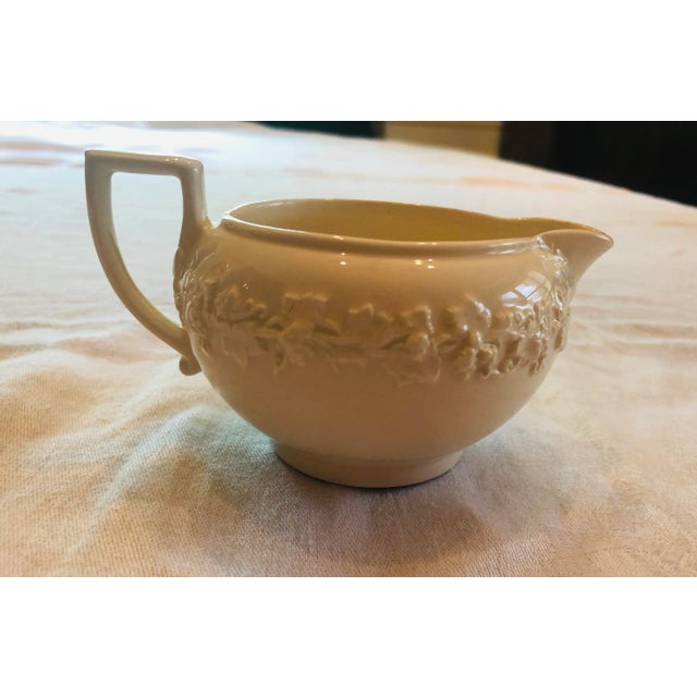 1960s 1960s Wedgewood Queensware Creamer For Sale - Image 5 of 5