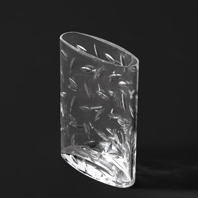 Mid-Century Modernist Cut Crystal Vase W/ Leaf Form Motif Signed Tiffany and Co For Sale - Image 11 of 12