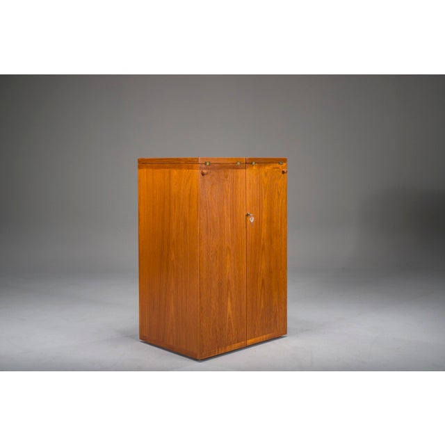 Vintage Teak Bar Cabinet by Reno Wahl Iversen for Dyrlund, Denmark, 1960s For Sale - Image 13 of 18