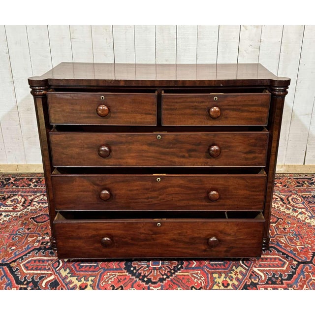 19th Century Victorian Mahogany Chest of Drawers For Sale - Image 9 of 18