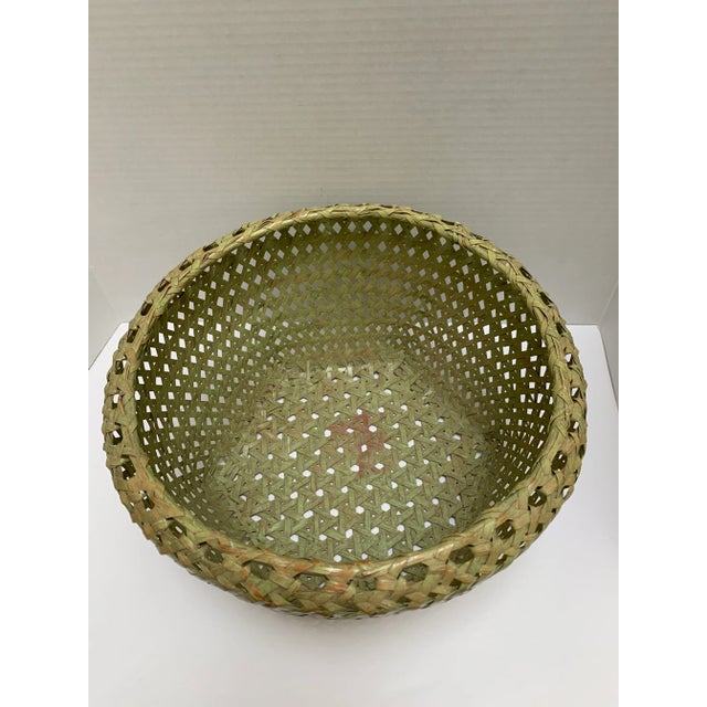 1990s Vintage Open Weave Unusual Rustic Vintage Storage and Décor Basket For Sale - Image 5 of 6