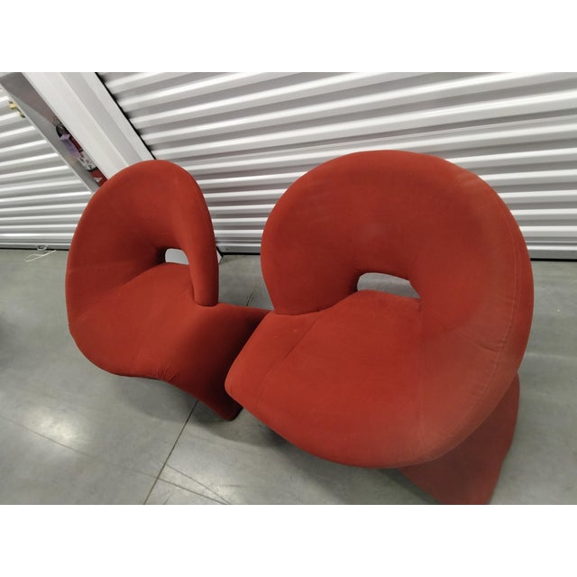 Wonderful find a pair of Jaymar tongue chairs Fabric covers . Sturdy frame . These will not last . Recently cleaned