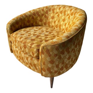 1960s Vintage Curved Back Circular Club Chair For Sale